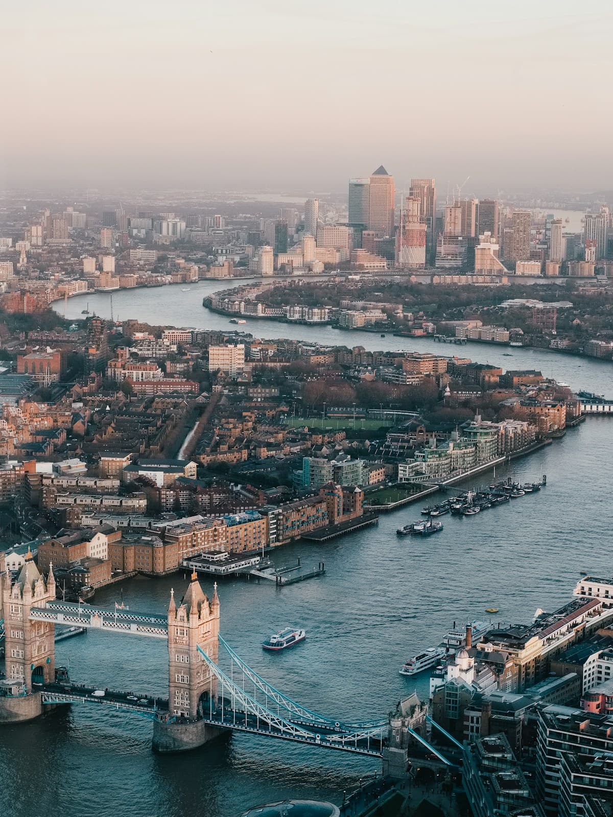 London cityscape at night